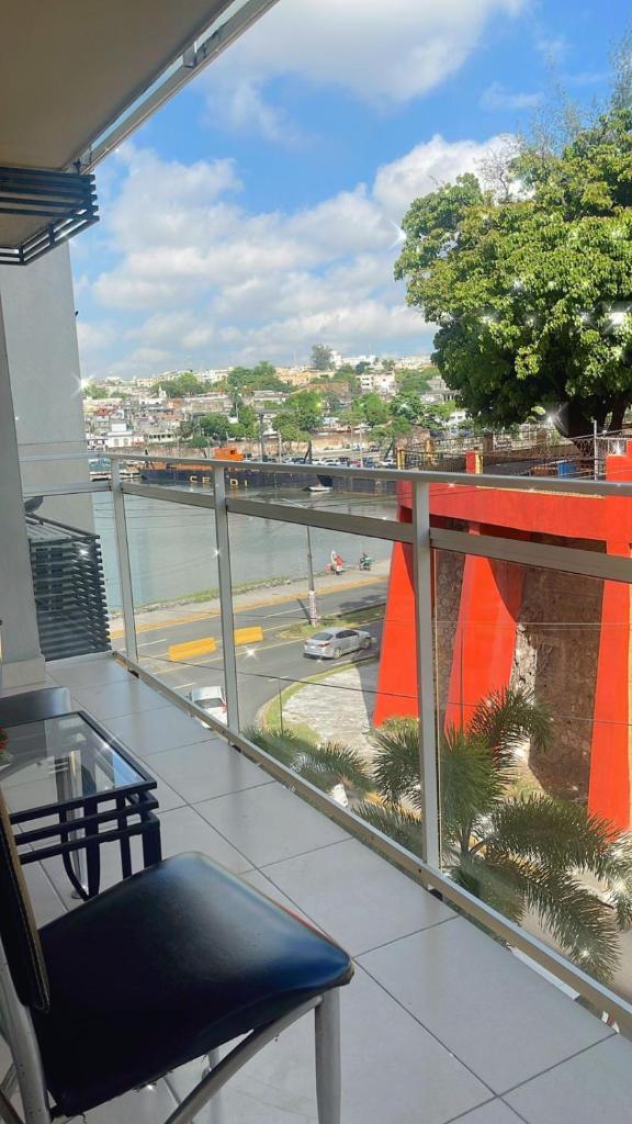 Apartamento de 3 habitaciones en zona colonial frente al ozama photo 2
