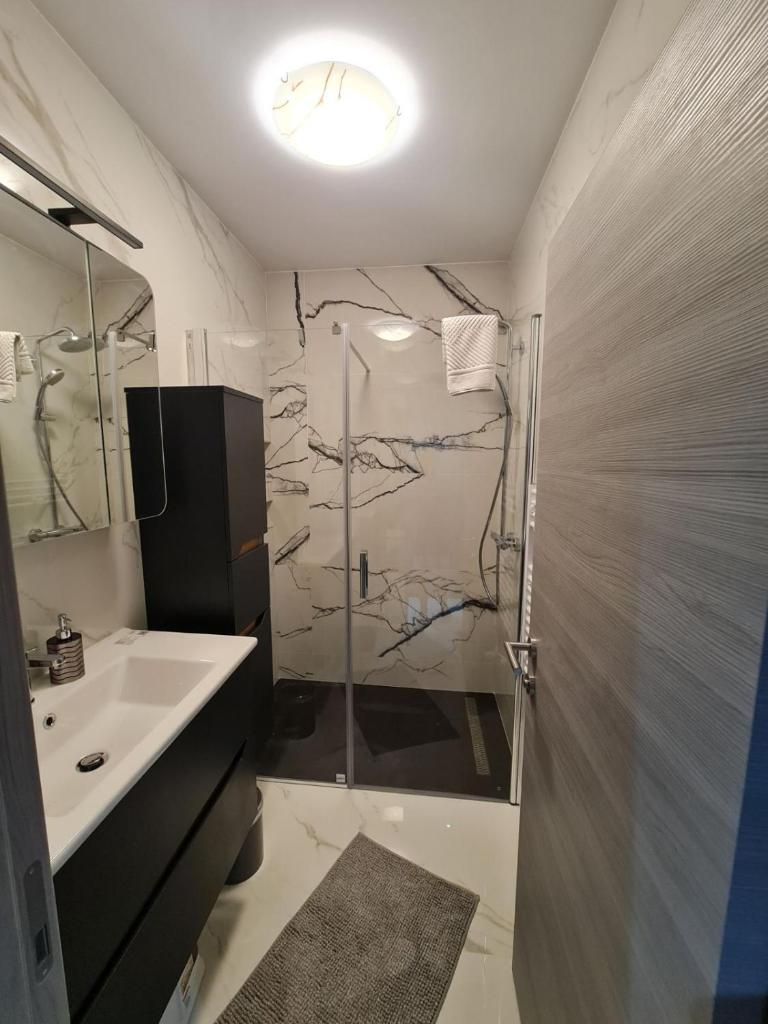 Mias luxury spa apartment photo 1