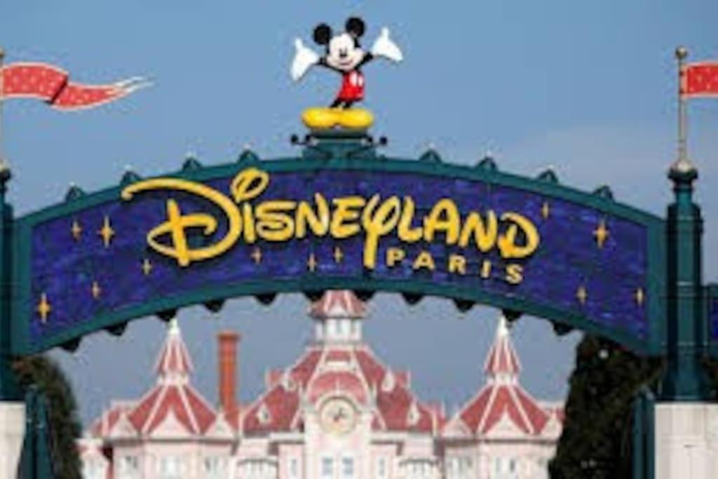 Cœur de ville avec parking+gare à proximité de Disney et Paris photo 2