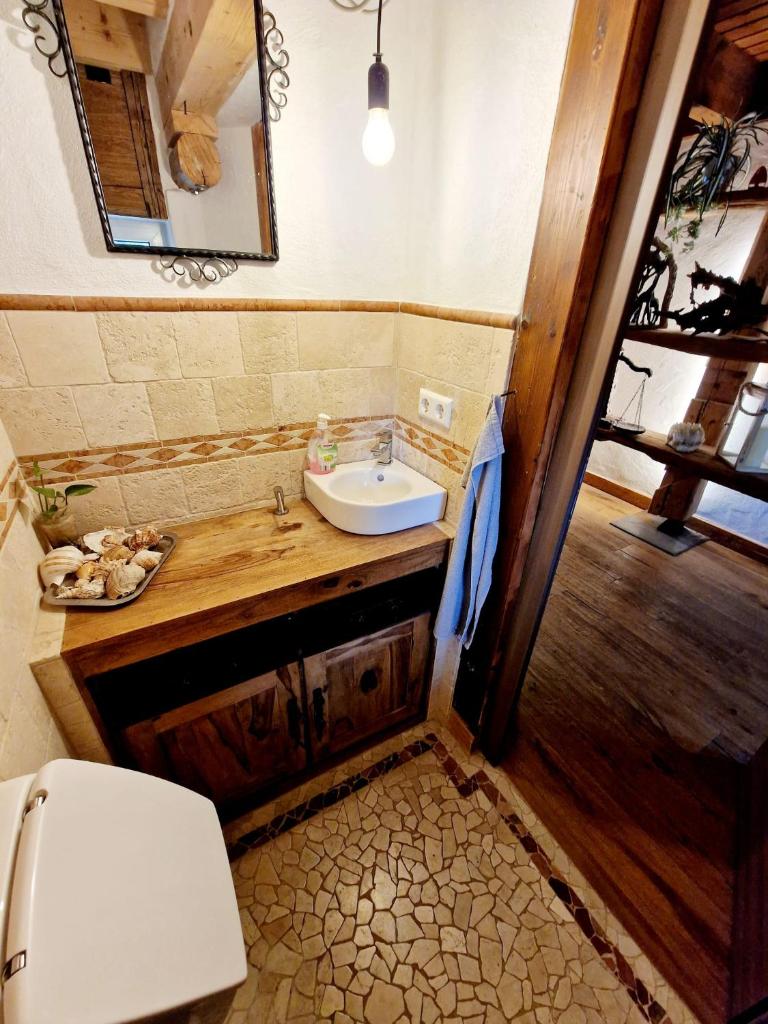 Wood & Stone Lodge 1 photo 4