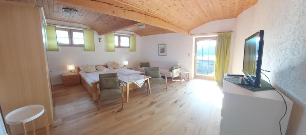 Edenhofer-Kollmer photo 1