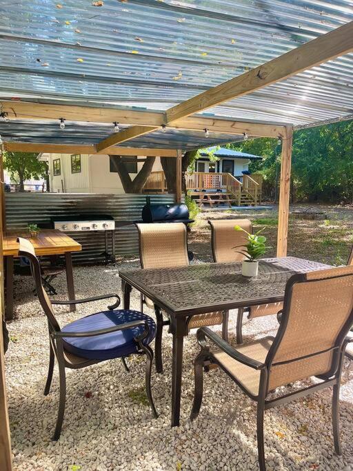 Canyon Lake/River House Retreat-Best Location! photo 1