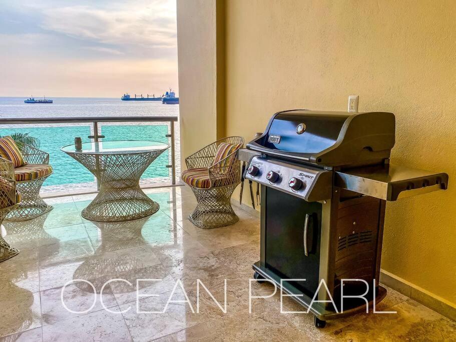 The Ocean Pearl Beachfront Infinity Pool Gym BBQ photo 4