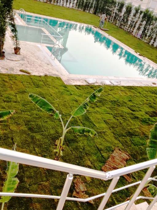 Residence with sea view and pool photo 3
