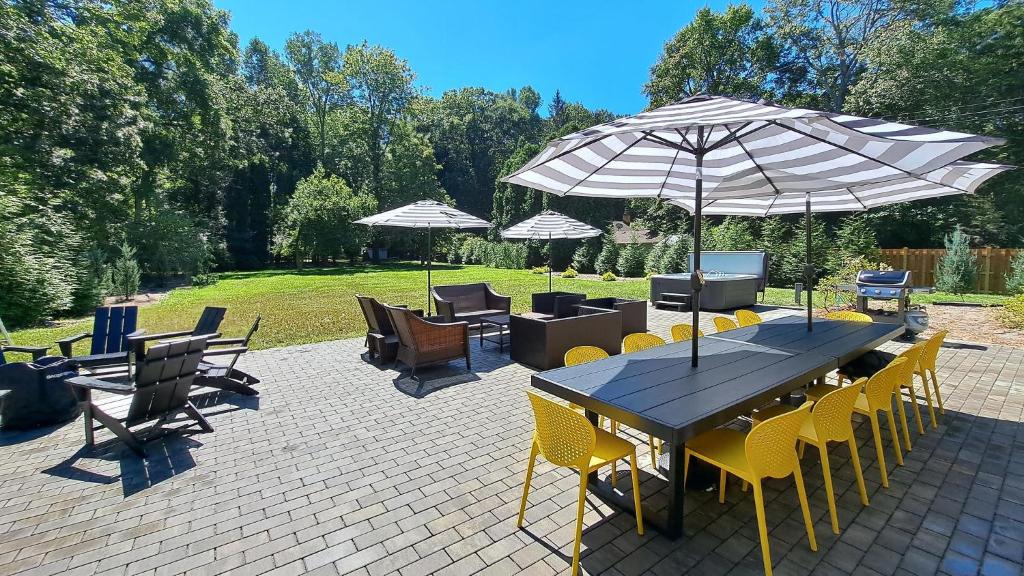 Springfield Beach House photo 2