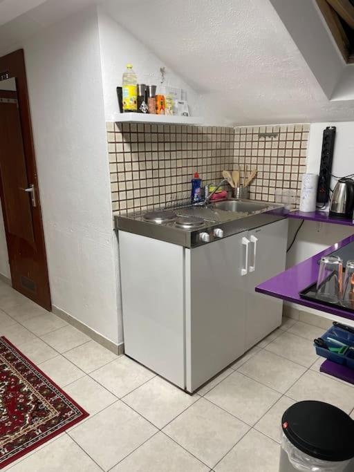 Comfortable apartment in commercial centre photo 2