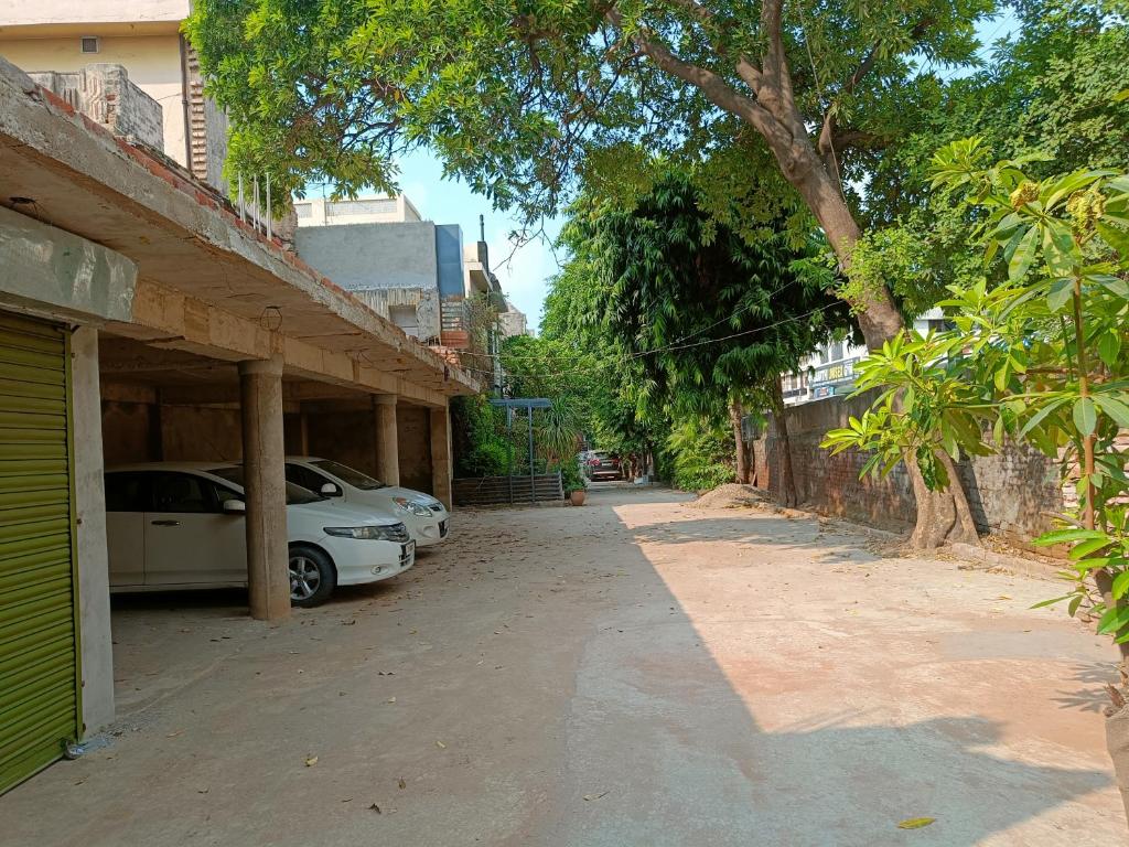 Samrat Hotel photo 2
