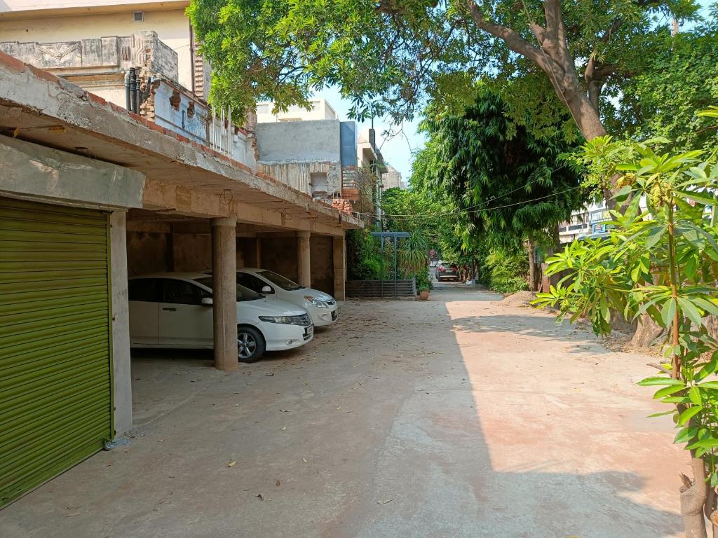 Samrat Hotel photo 1