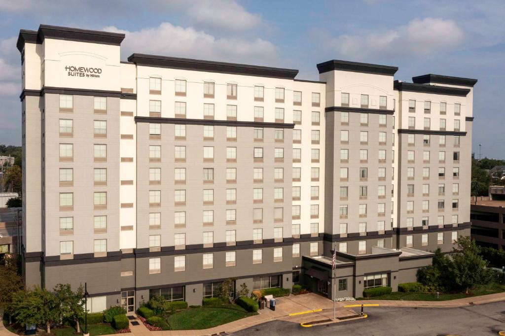 Homewood Suites by Hilton St Louis - Galleria image