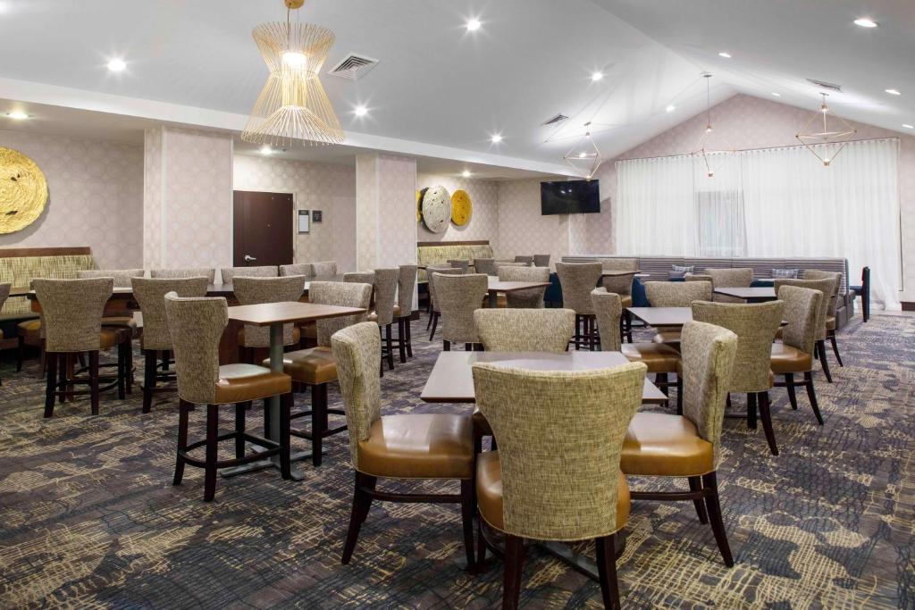 Homewood Suites by Hilton St. Louis - Galleria photo 3