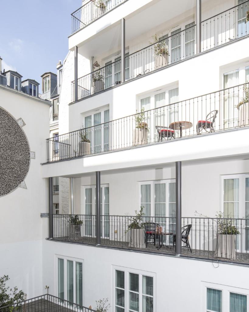 Двухместный (Улучшенный двухместный номер с 1 кроватью), Hotel Les Bains Paris