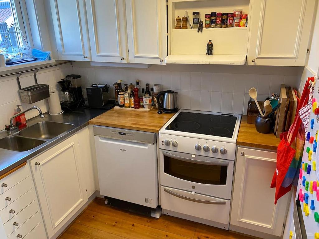 Cosy house near the beach in Torekov photo 2