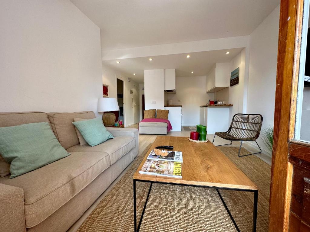 APARTAMENTO súper céntrico, con vistas a pistas y Wifi photo 3