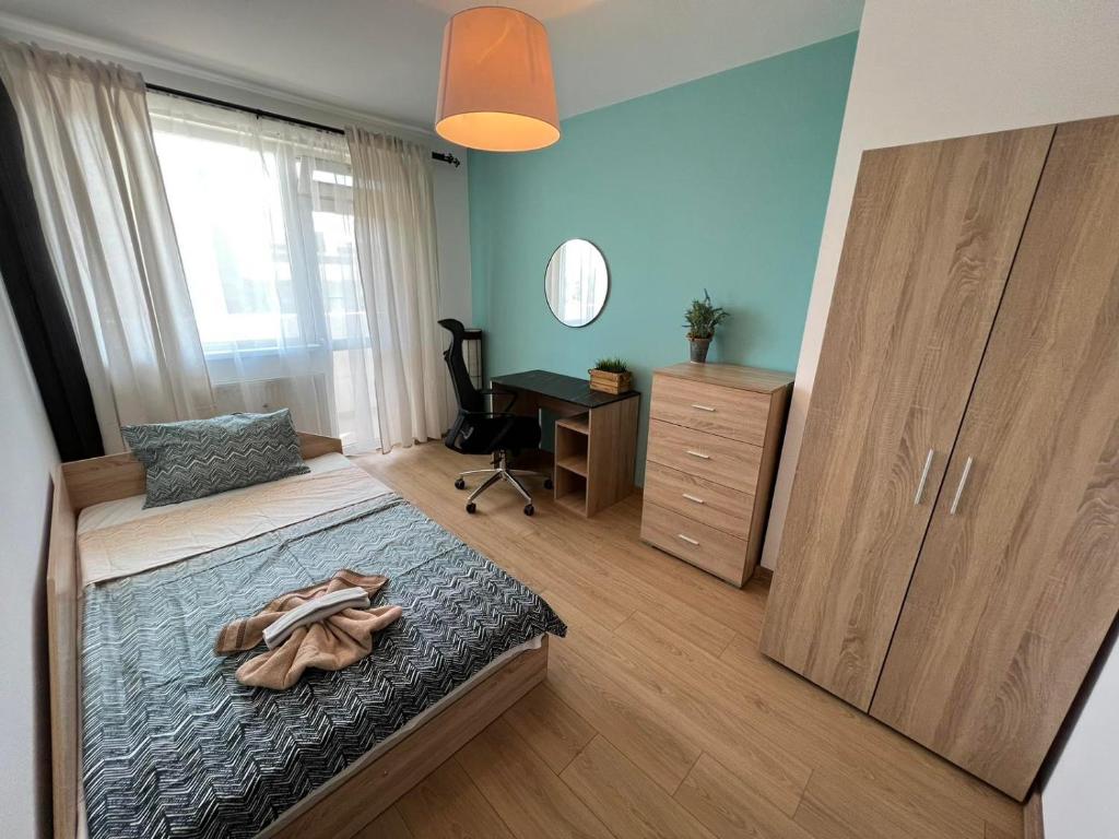 Al Malina 3BDR Family Apt with Parking Space near Airport and IEC, Sofia