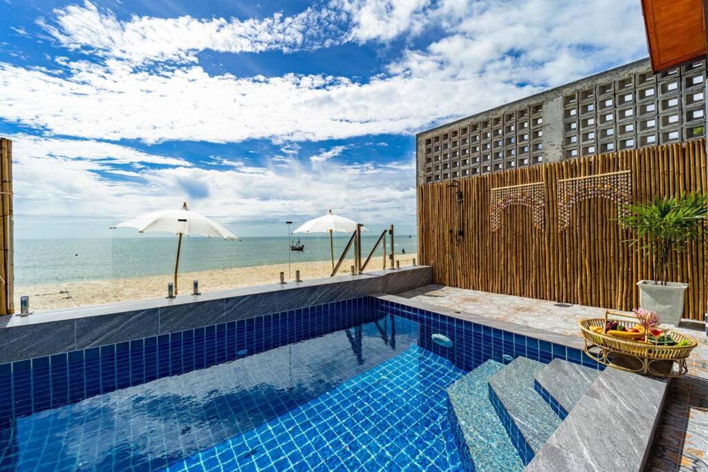 Private Beach Front Villa, 3 Bedrooms! (CA3) photo 1