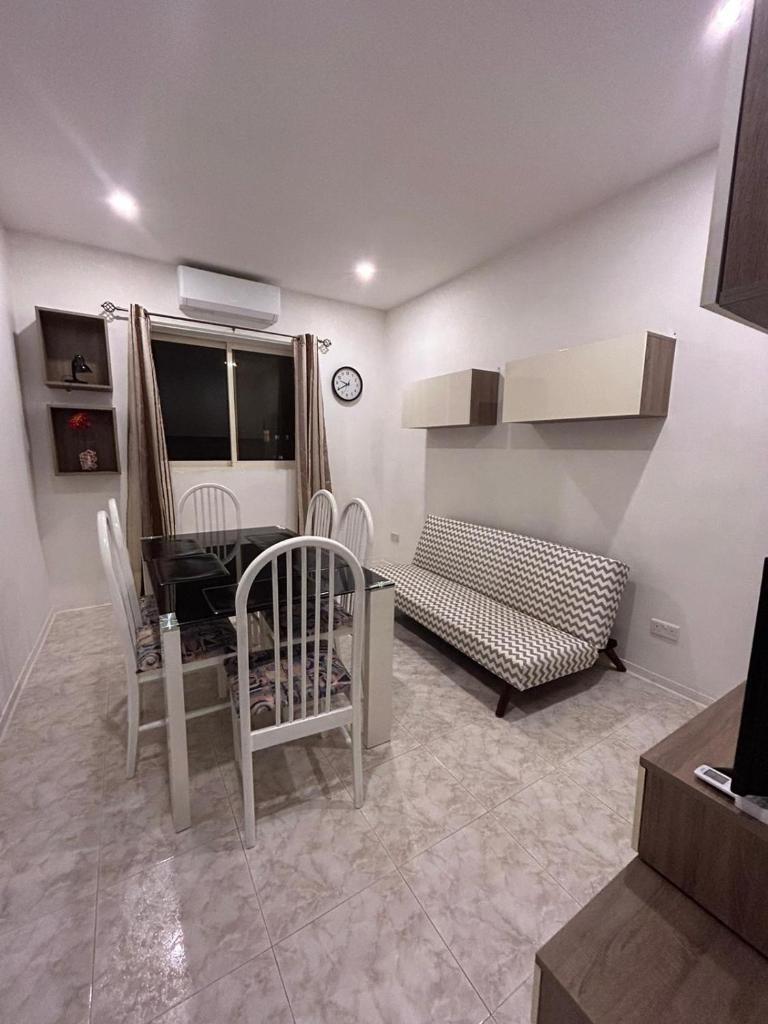 Sea La Vie Apartment