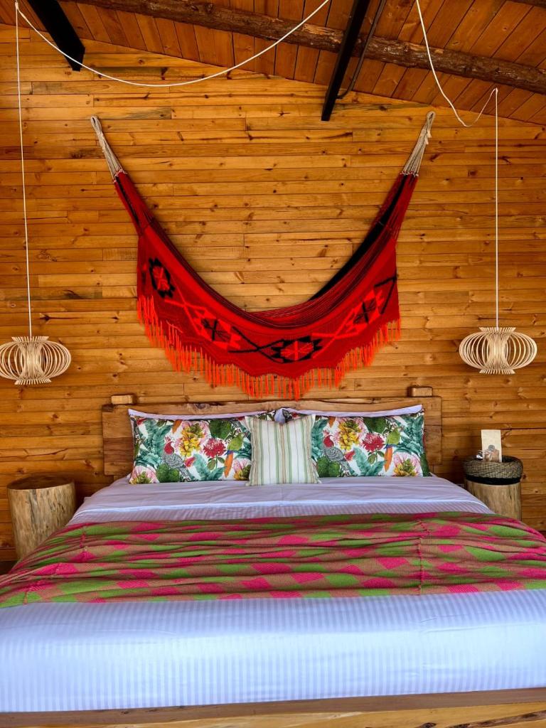LA PERLA FINCA HOTEl- Cabaña Esmeralda photo 4