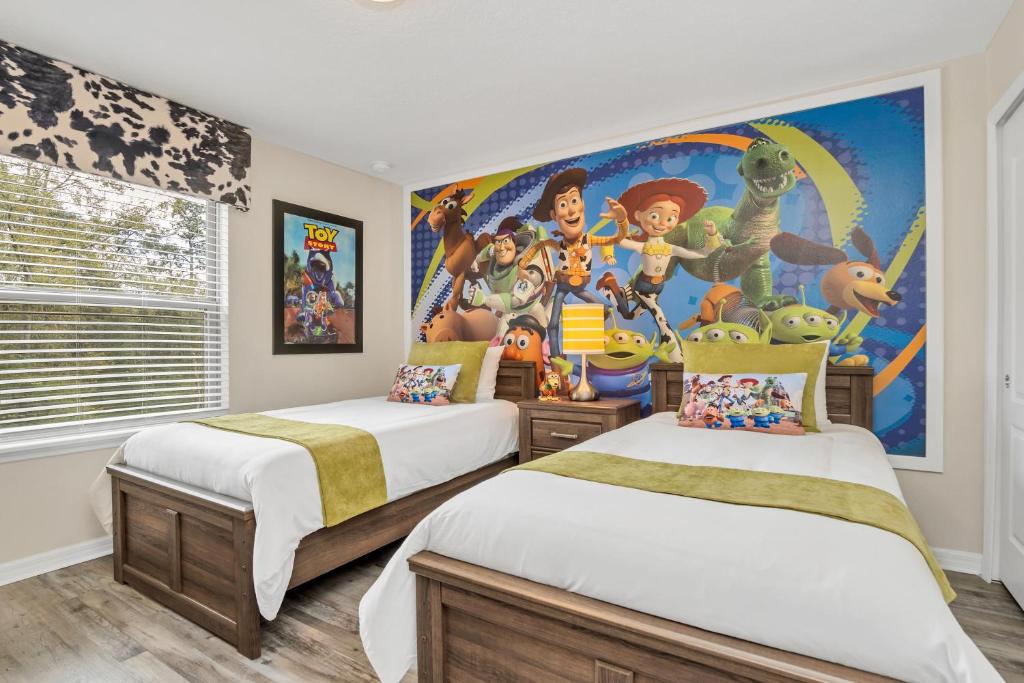 BSV8856 - 10 Bed 6 Bath Villa in Windsor at Westside with FREE POOL HEAT photo 3