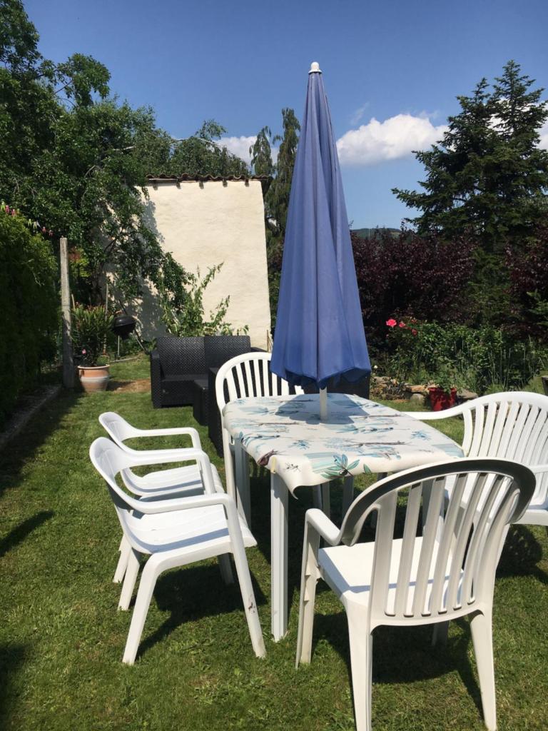 Petite maison avec jardin privé photo 1