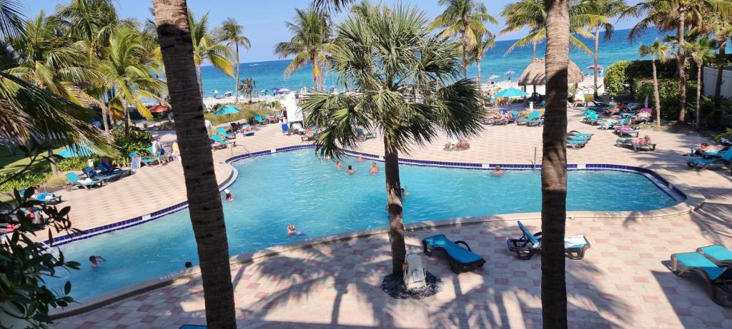 NEW LUXURY APARTMENT 2Br 2Ba DIRECT BEACH ACCESS photo 4