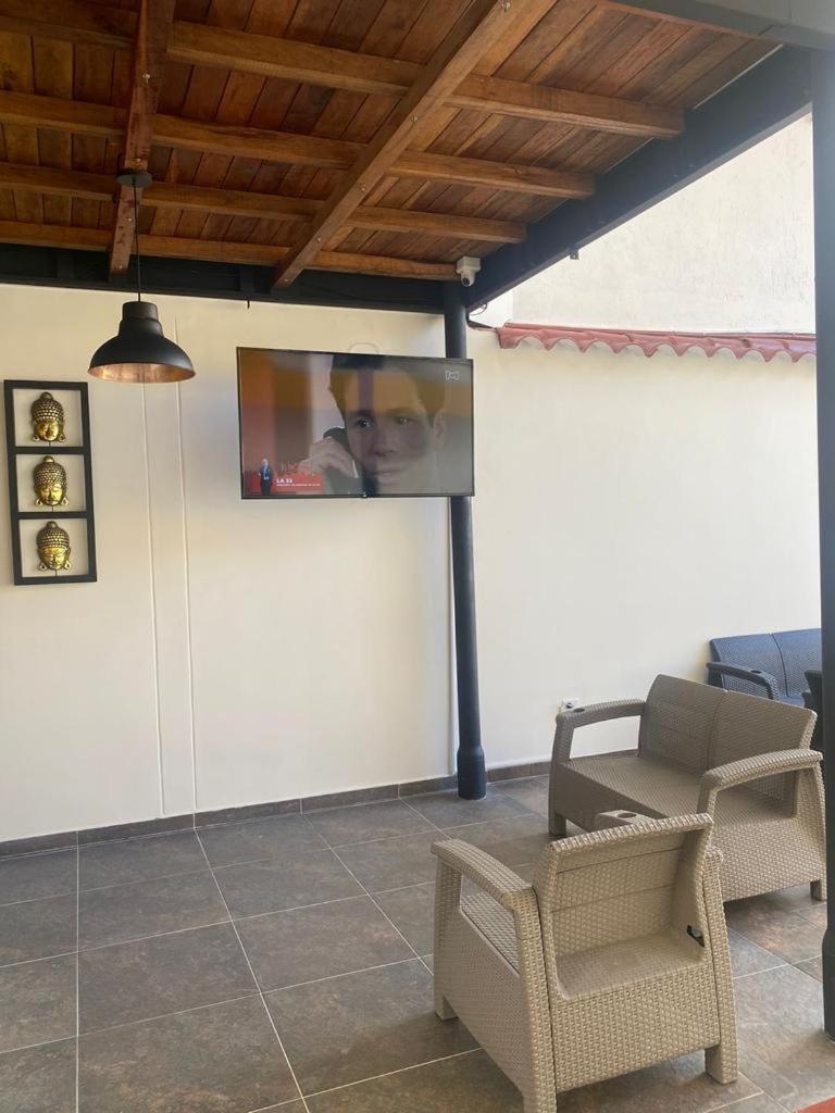 HOTEL HOME UNICENTRO photo 1