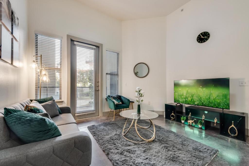 Stylish 2 Bedroom Apartment in Medical District photo 2