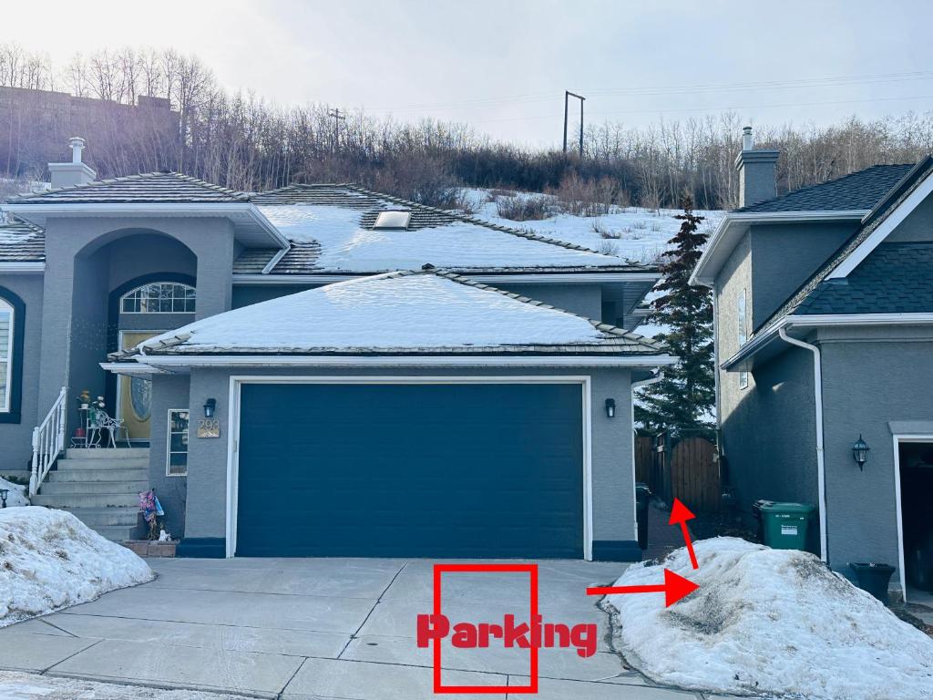 2 Bedrooms Private Basement Suite Close to Winsport & Downtown photo 1