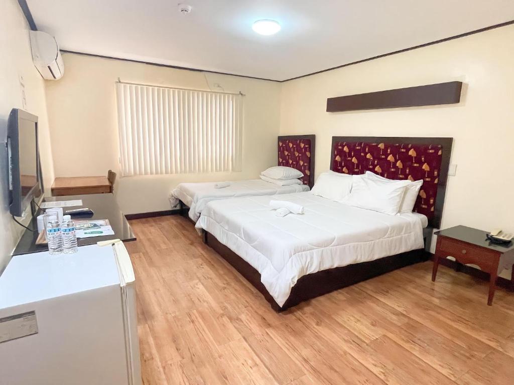Jun and Helen Hotel and Restaurant photo 1