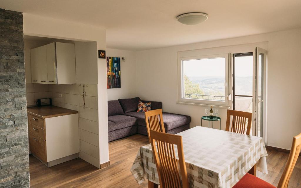 Apartma Hiša na Ravnah photo 2