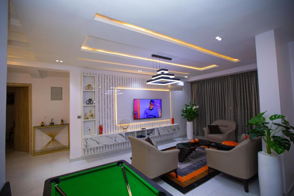 White Sparkles Apartments photo 2