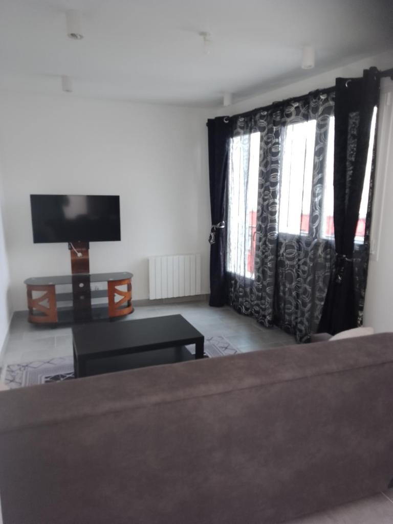 appartement T2 neuf et design photo 3