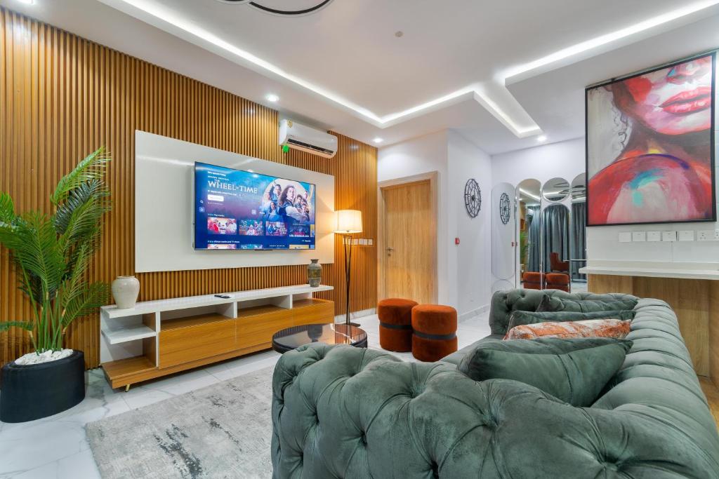 W16 Water Front Apartments photo 1