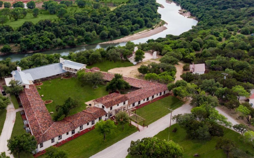 Rest yourself River Ranch image