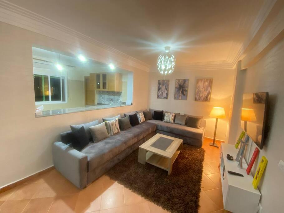 studio, à proximité de la gare - Tap to explore photos