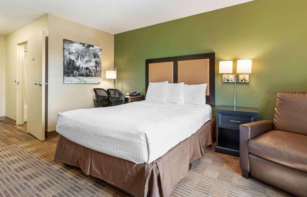 Extended Stay America Suites Richmond Hilltop Mall Room Type - Queen Studio - Non-Smoking