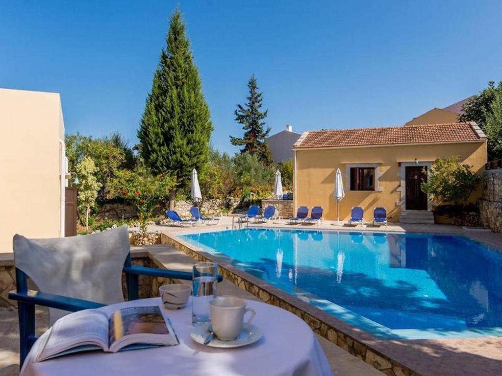 Group Accomodation, Heliopetra Studios And Houses photo 1