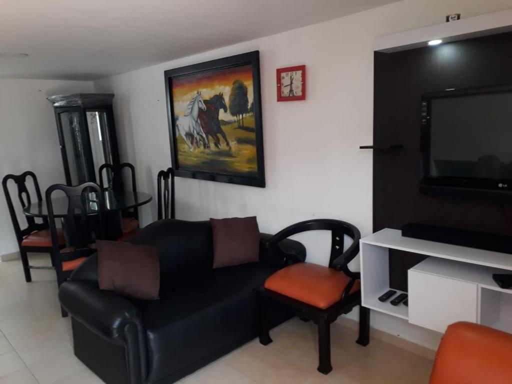 Casa Amoblada Floridablanca, a 5 min del casco urbano de Florida, a 10 min del Hospital Internacional y El Cerro del Santísimo. photo 3
