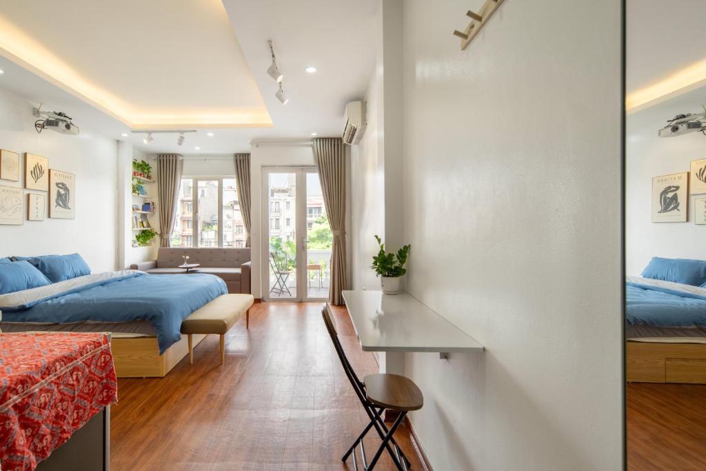 Minimalism/3pax/Natural Light/Balcony