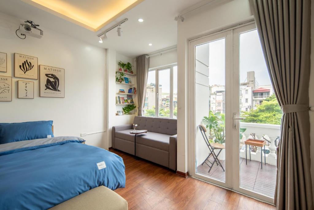 Minimalism/3pax/Natural Light/Balcony