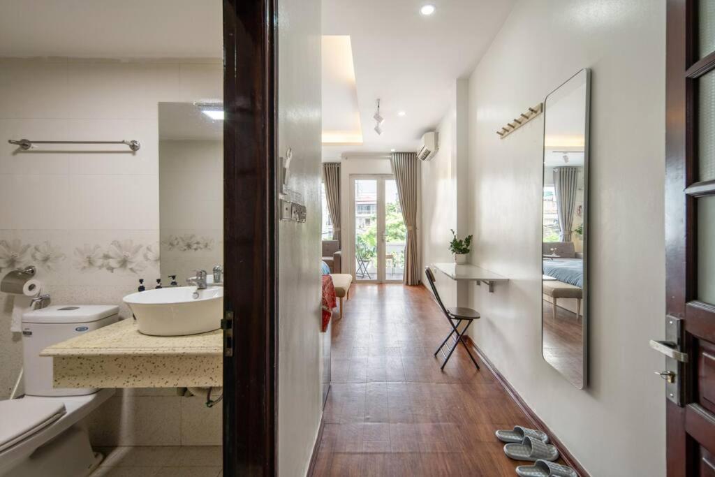 Minimalism/3pax/Natural Light/Balcony