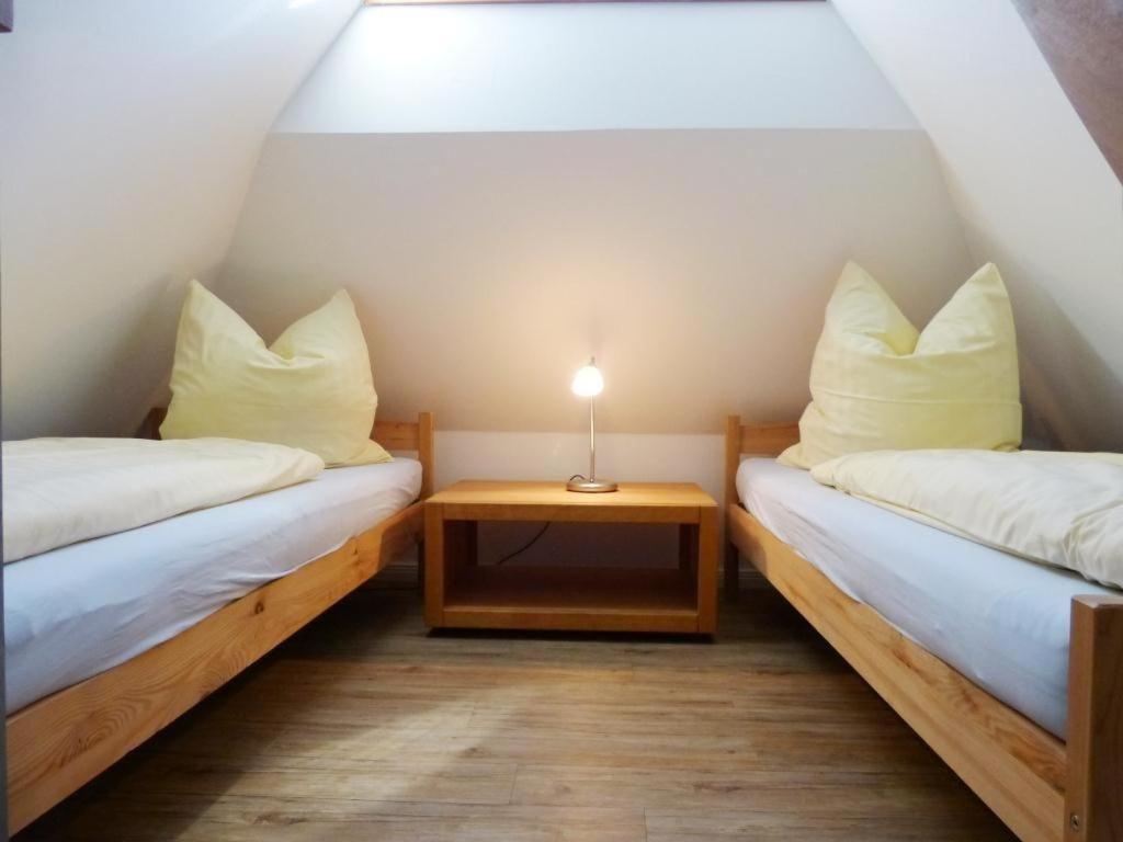 Hus-Hiddensee-Eckhaus-A photo 1