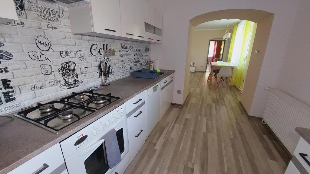Moderní klidný apartmán v přírodě, s parkováním. photo 3