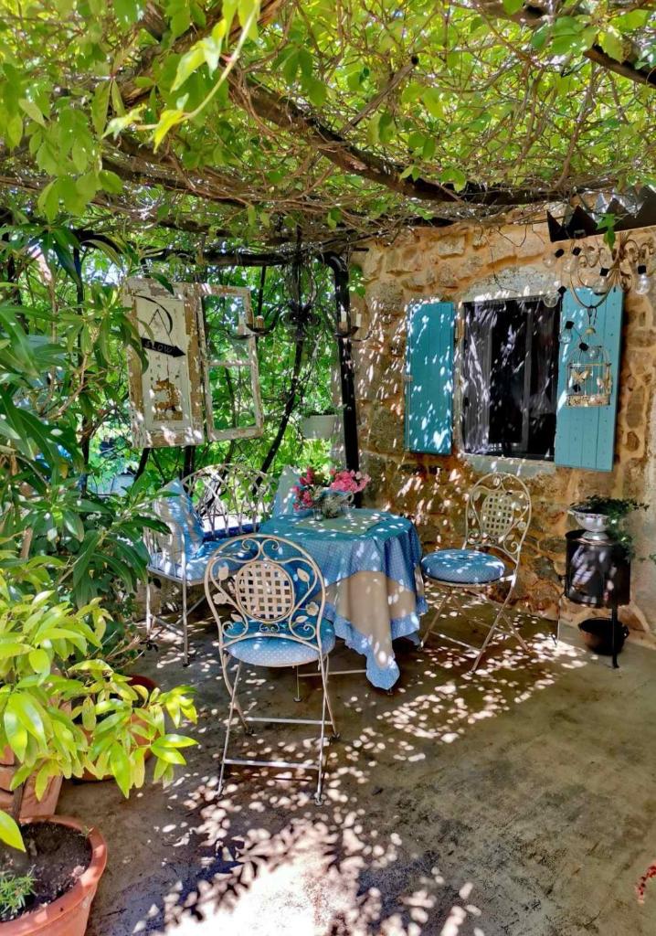 Villa Festina Lente - cosy & authentic villa with private heated pool photo 3