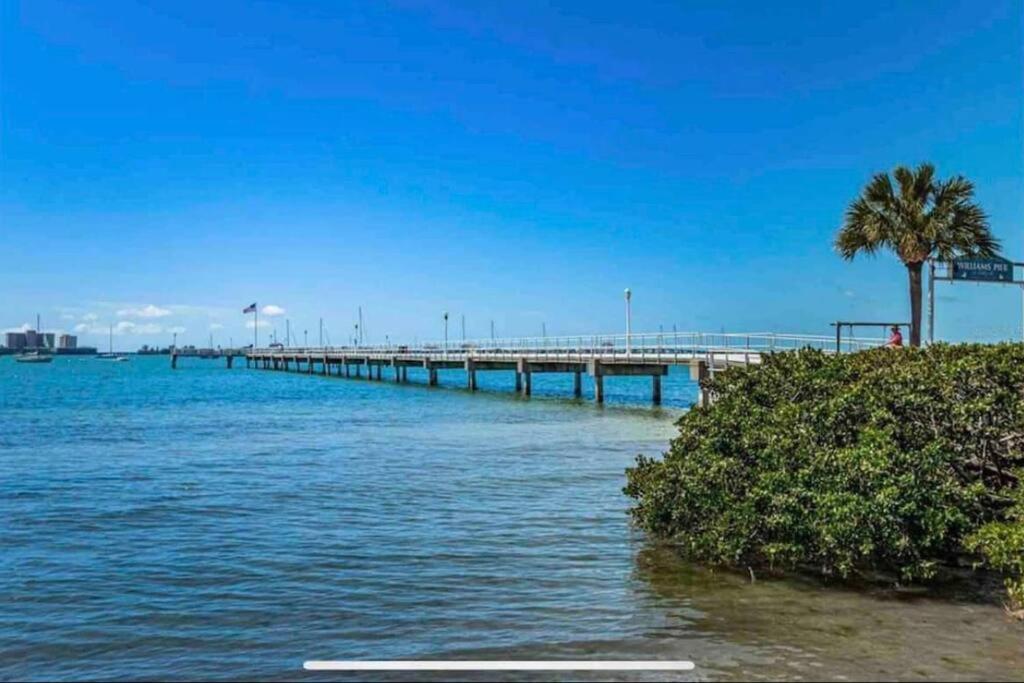 In the Center of Gulfport, Min Away From the Beach! photo 2