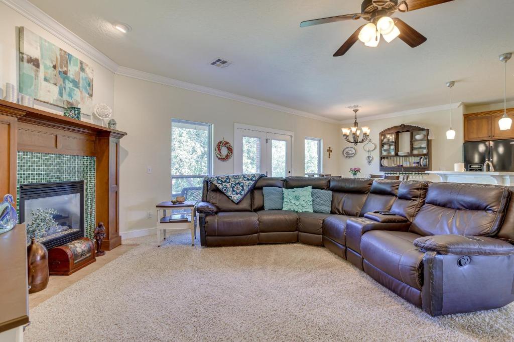 Quaint Noble Home 6 Mi to University of Oklahoma! photo 4