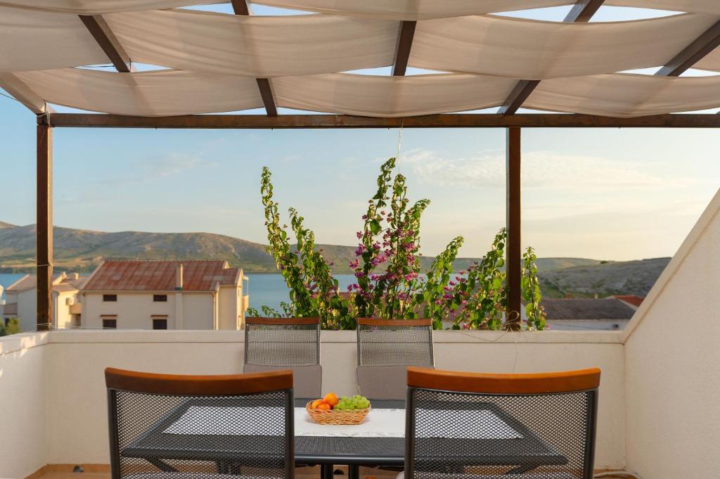 Apartments Luka photo 1