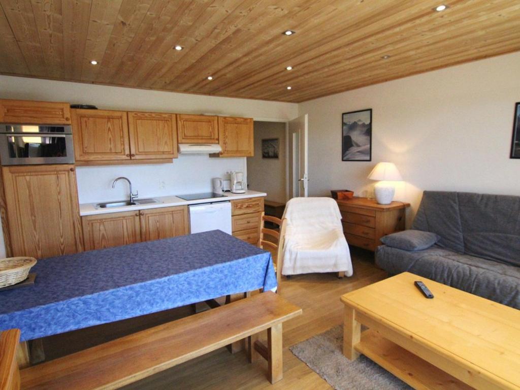Appartement Huez, 2 pièces, 6 personnes - FR-1-405-33 photo 3