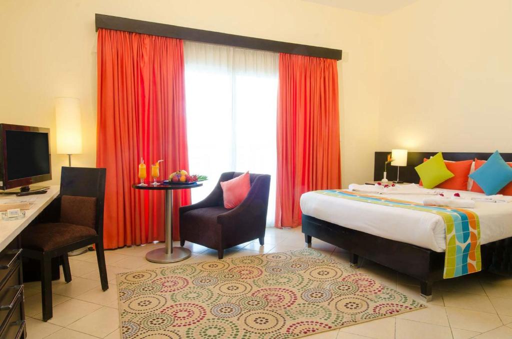Swiss Inn Teda Hotel & Aqua Park photo 1