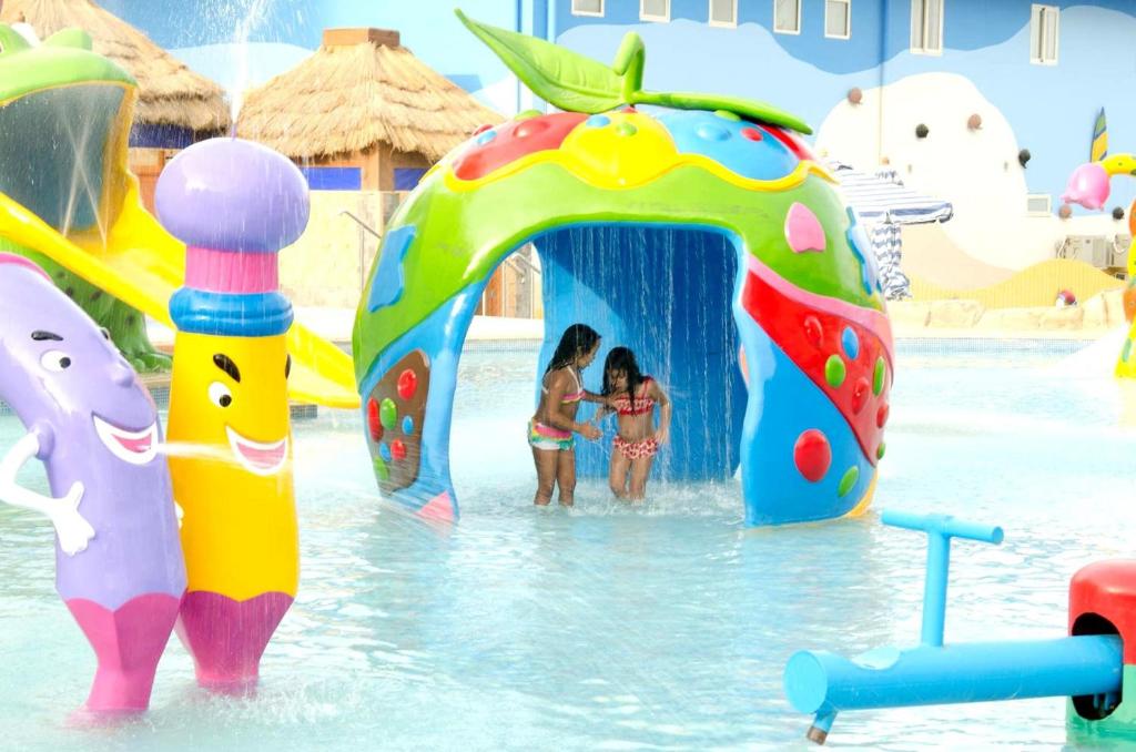 Swiss Inn Teda Hotel & Aqua Park photo 2