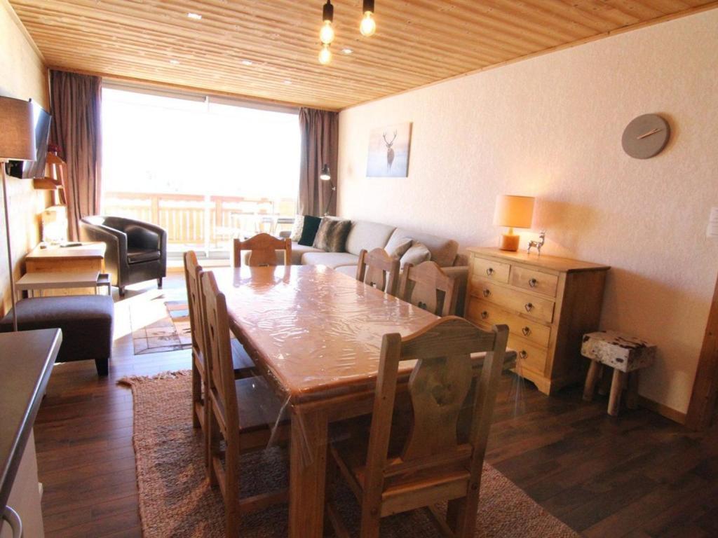 Appartement Huez, 3 pièces, 6 personnes - FR-1-405-159 photo 2